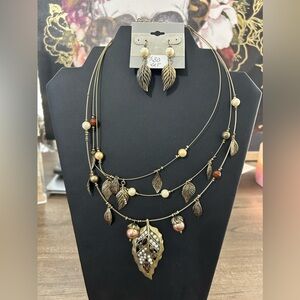 NWT necklace and earrings set